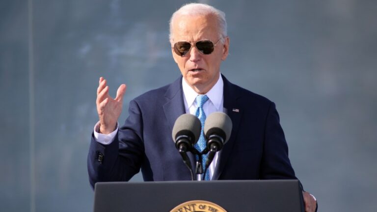 biden joe 10302024 AP AP24304689566917