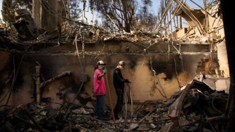 california wildfire losangeles 01112024 AP25012082810765