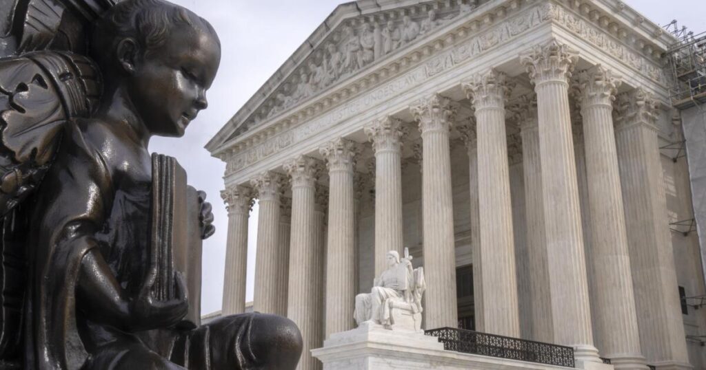 1744693995 urlhttps3A2F2Fcalifornia times brightspot.s3.amazonaws.com2Fa42Fea2F87ee12dd456f99442b24e7196b392Fsupreme court 21959