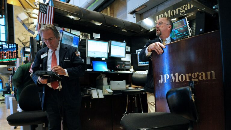 105200494 GettyImages 155710872