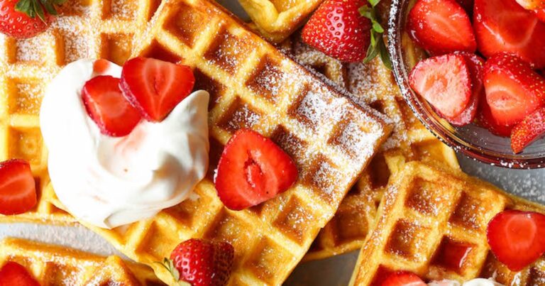 strawberries cream buttermilk wafflesimg 0344