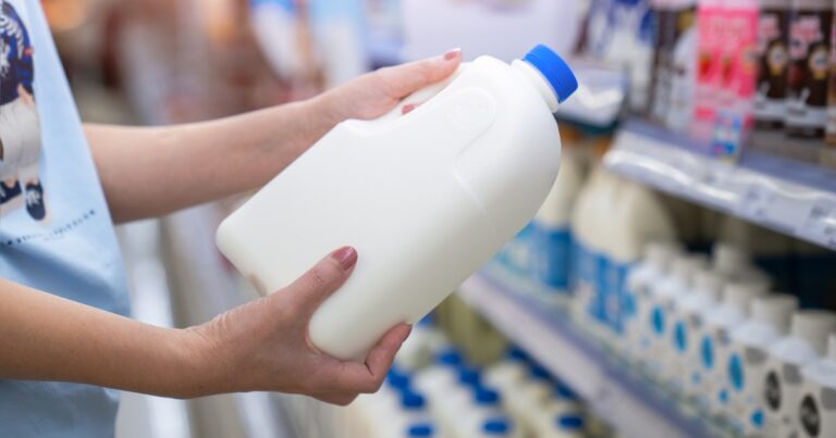women choose milk at